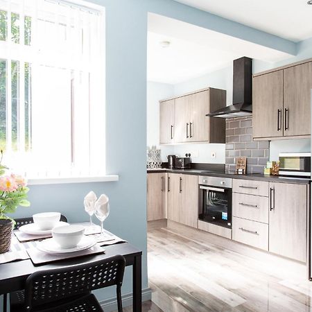 Fully Refurbished North Belfast Home 3 エクステリア 写真