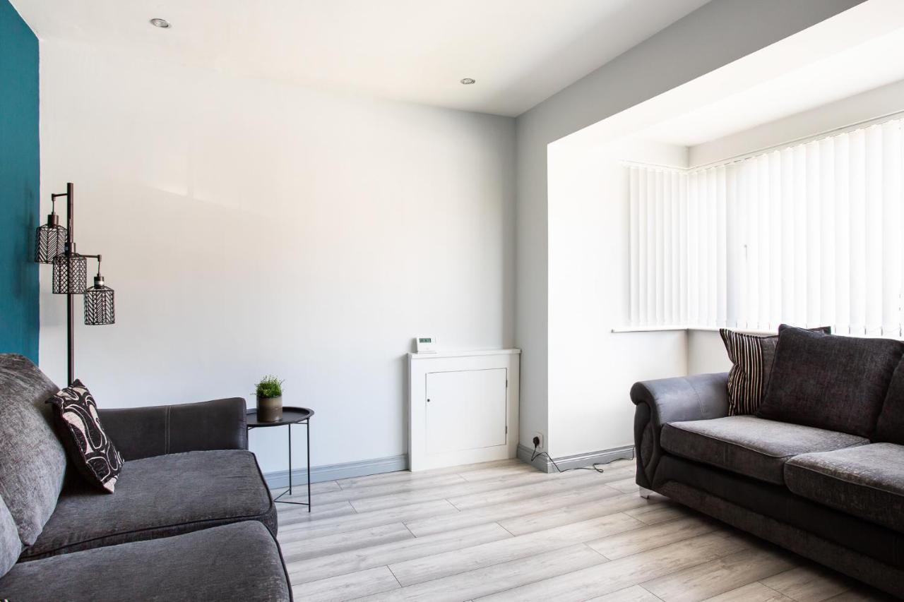 Fully Refurbished North Belfast Home 3 エクステリア 写真