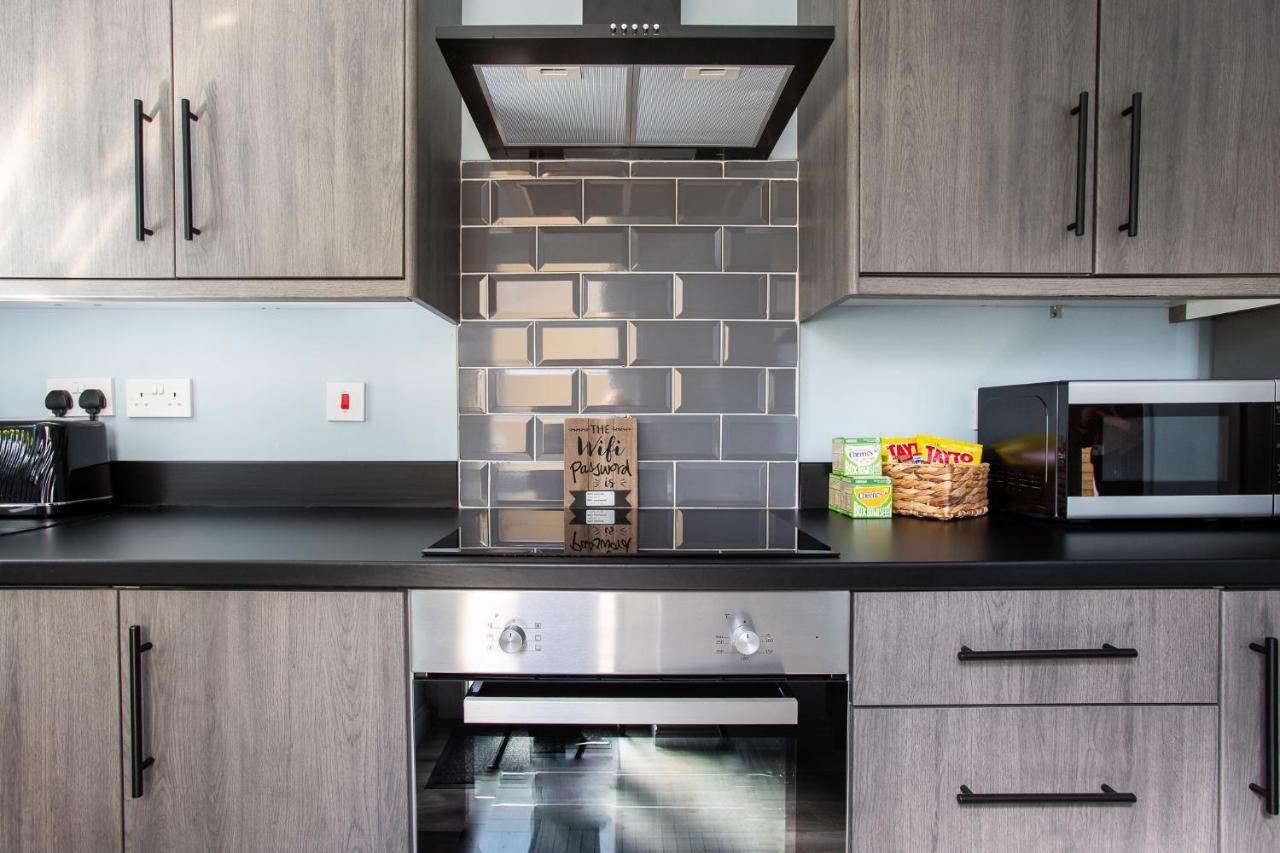 Fully Refurbished North Belfast Home 3 エクステリア 写真