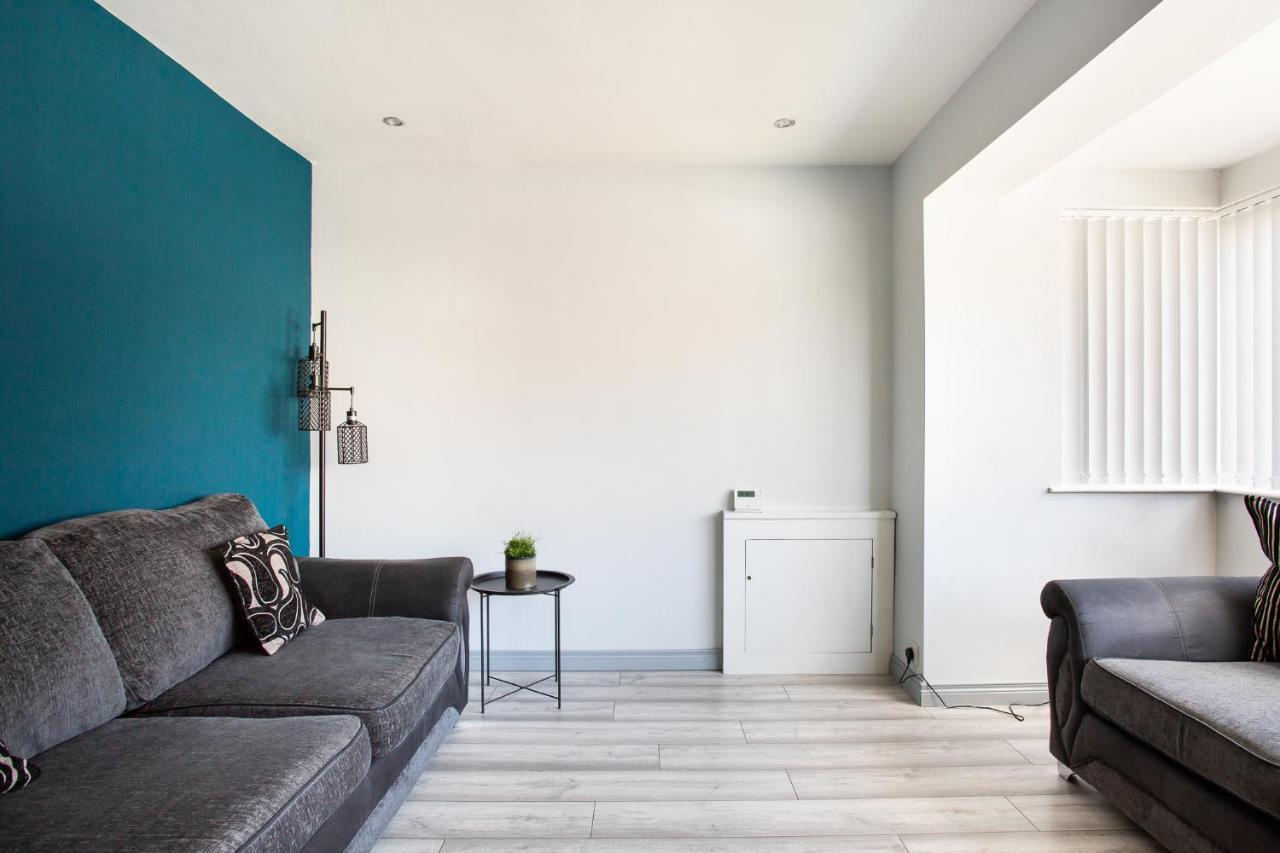 Fully Refurbished North Belfast Home 3 エクステリア 写真