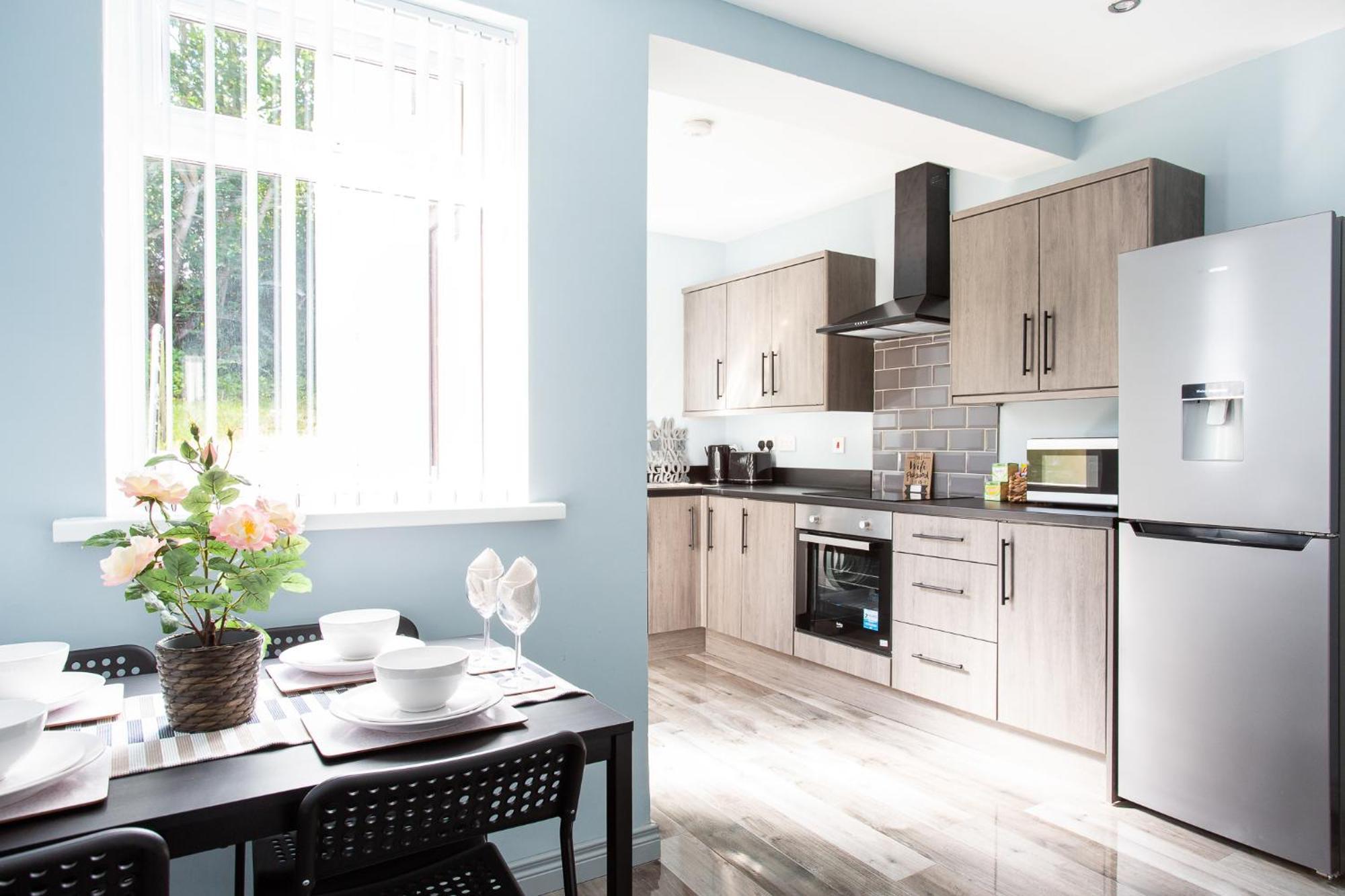 Fully Refurbished North Belfast Home 3 エクステリア 写真